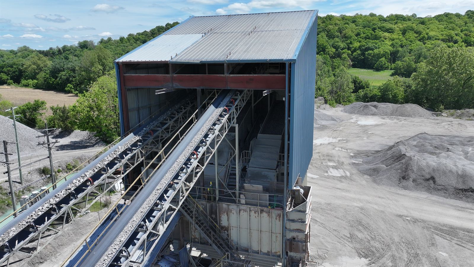 Processing plant at the Lockport quarry